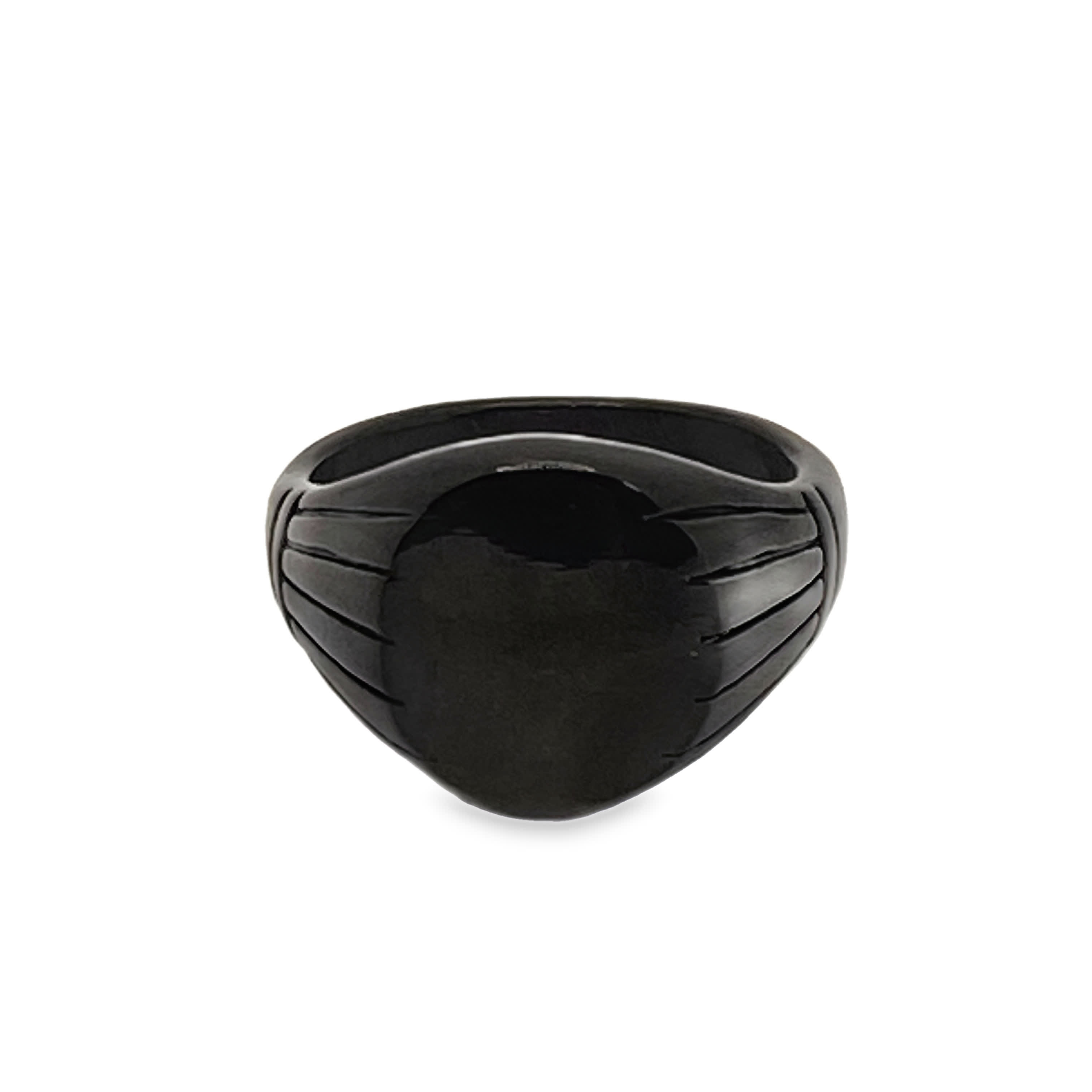 Klasyczny sygnet z kaboszonem onyksowym