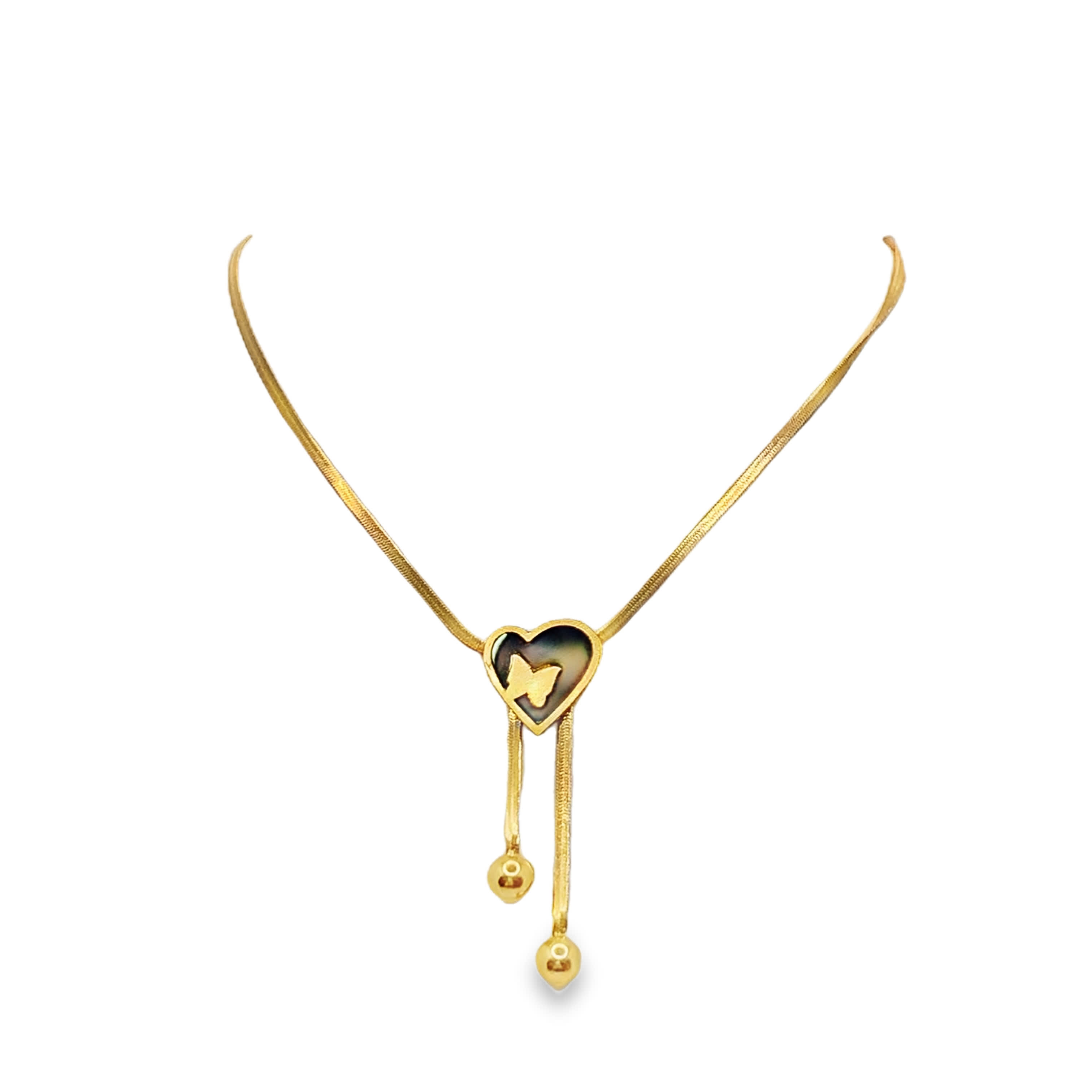 Złocony naszyjnik z zawieszką w kształcie serca