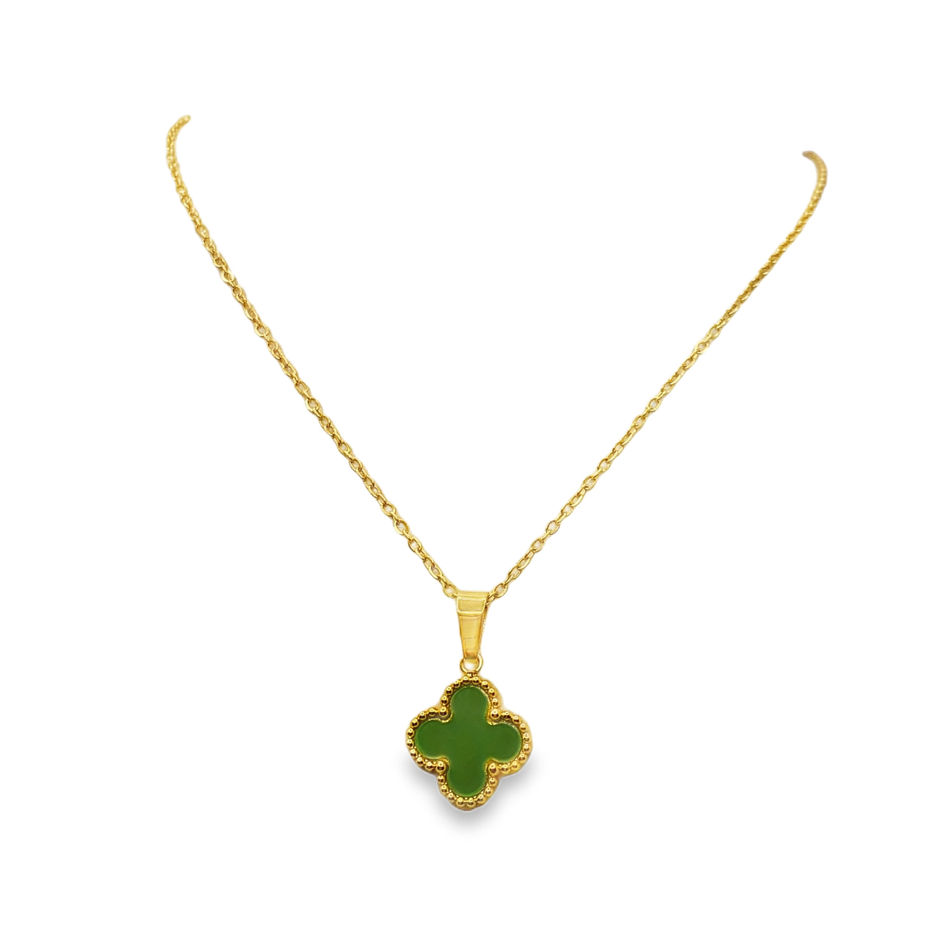 Naszyjnik z zawieszkami ze złoconej stali z kaboszonem w kształcie jadeitu