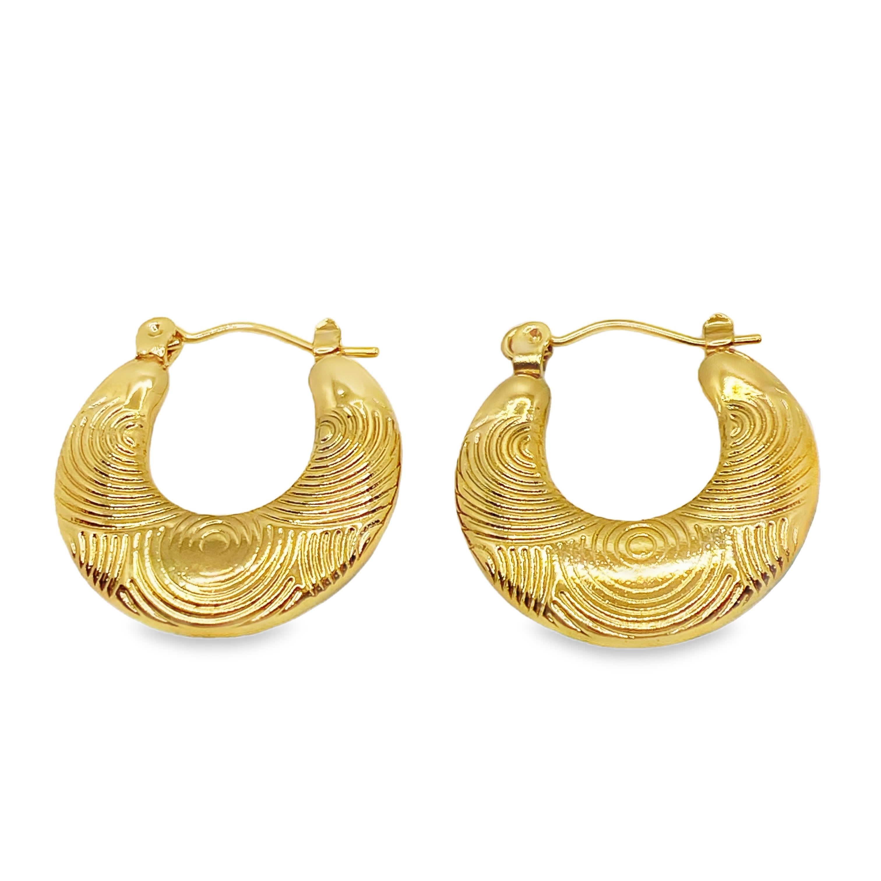 Skręcone kolczyki koła ze złoconej stali