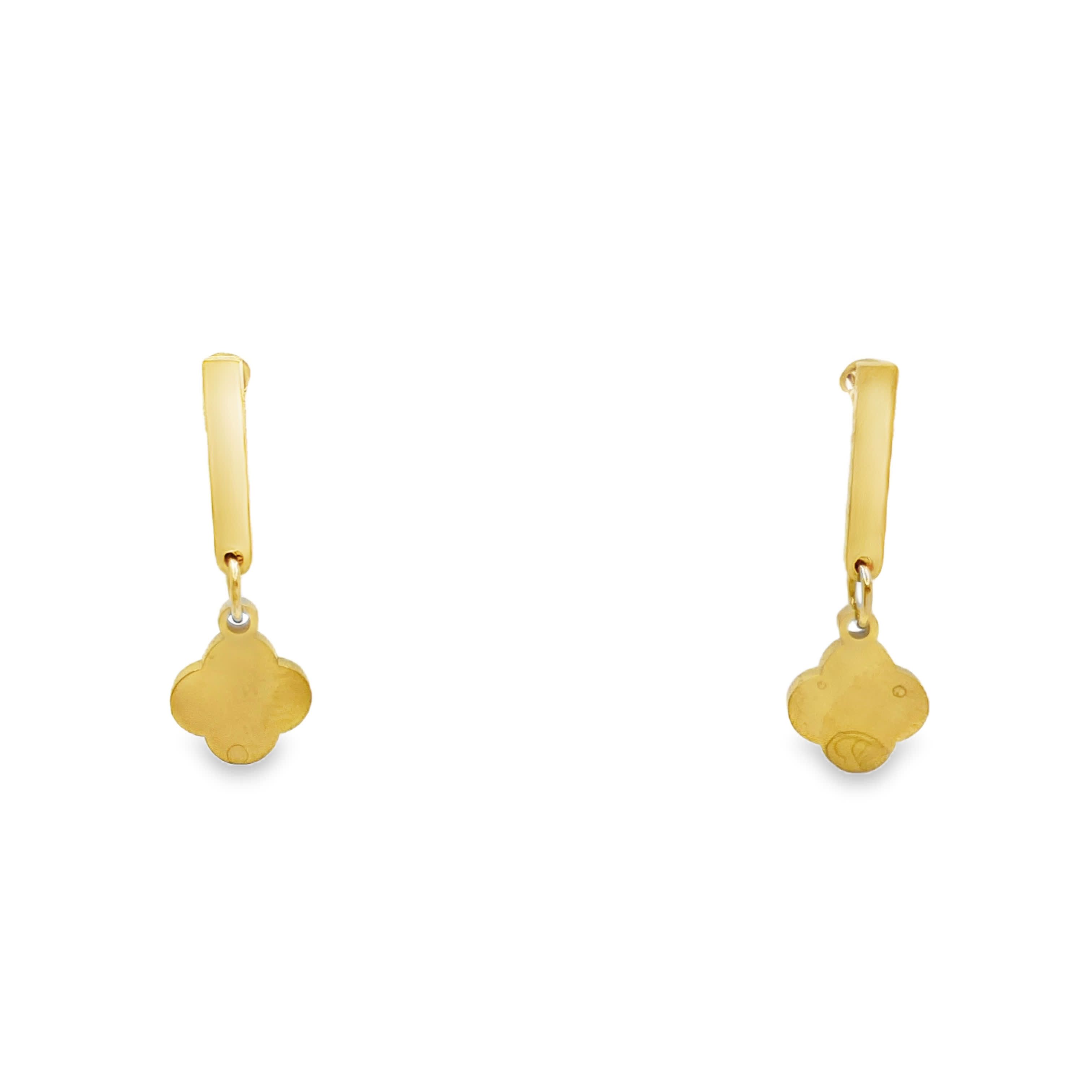 Clover Charm: Eleganckie złocone kolczyki wiszące