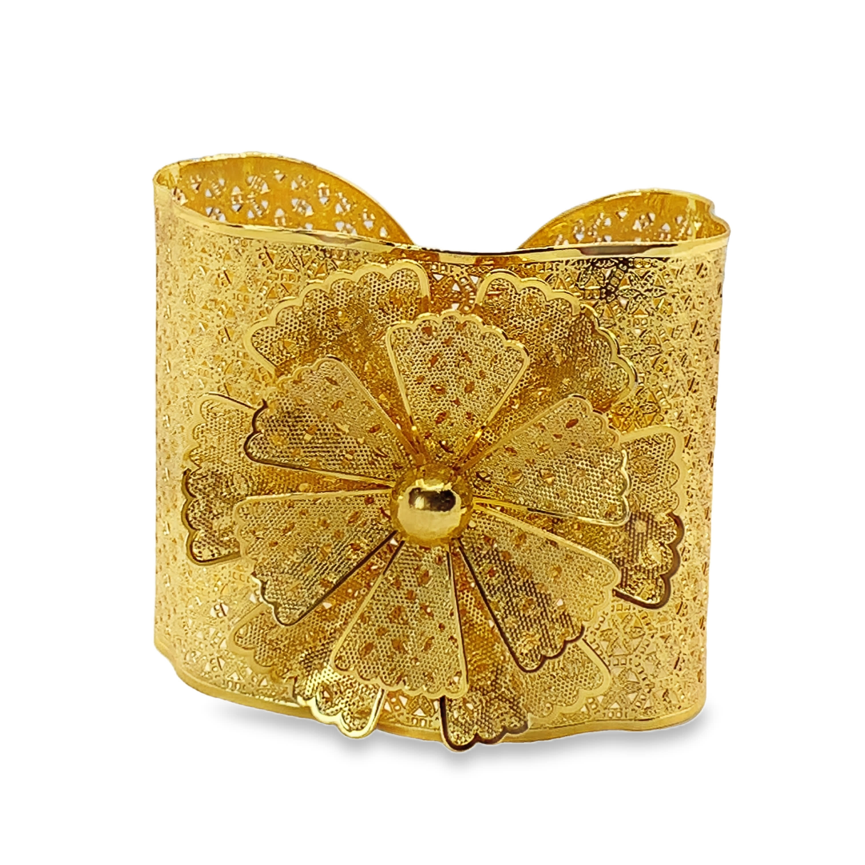Złocona bransoletka z ażurowym wzorem kwiatowym