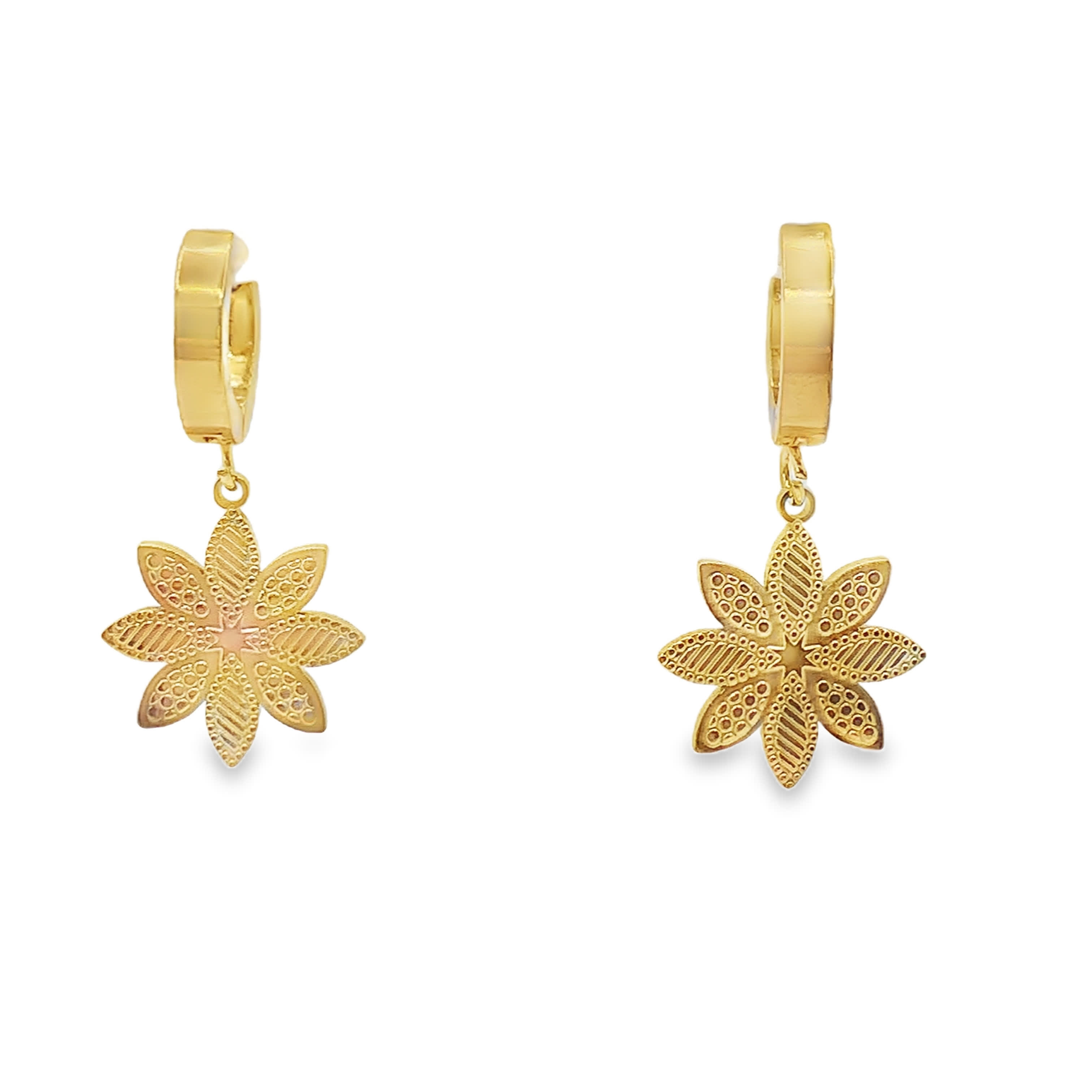 Kolczyki wiszące ze złoconej stali z motywem kwiatowym