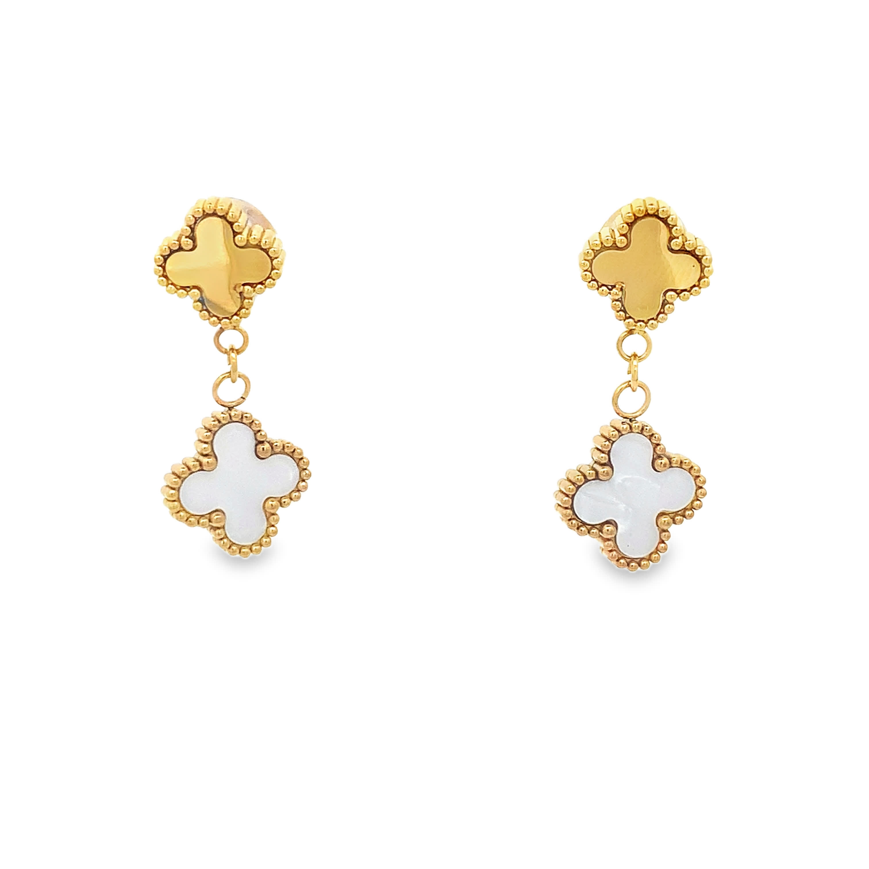 Złocone kolczyki wiszące z perłowymi kaboszonami