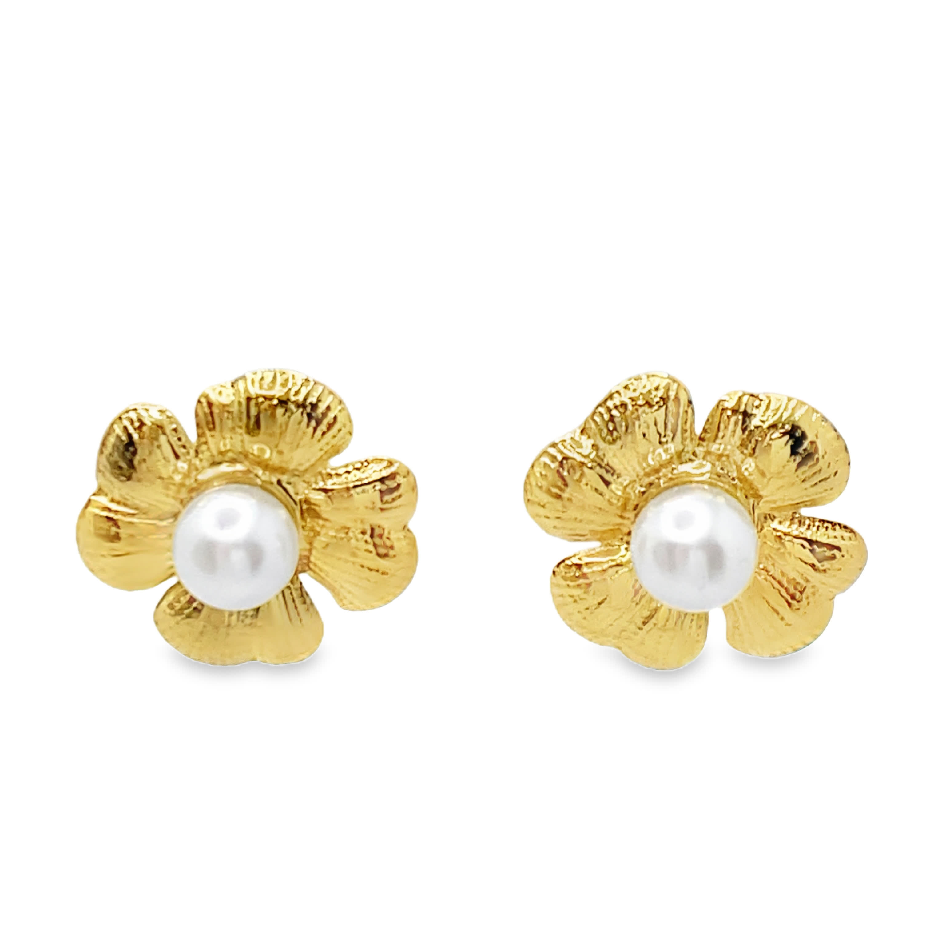 Złocone kolczyki w kształcie kwiatów z perłami kaboszonowymi