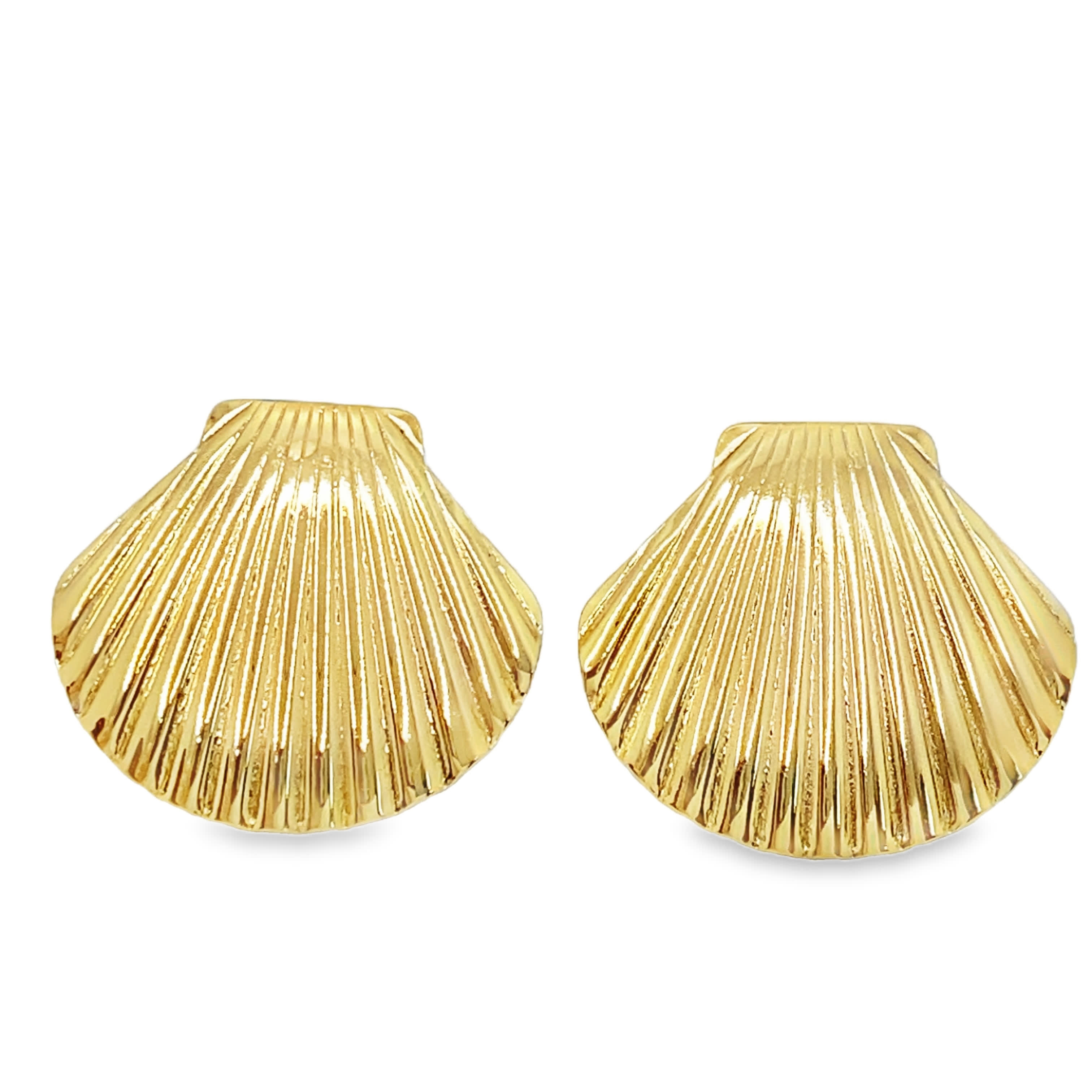 Złocone kolczyki z muszlą