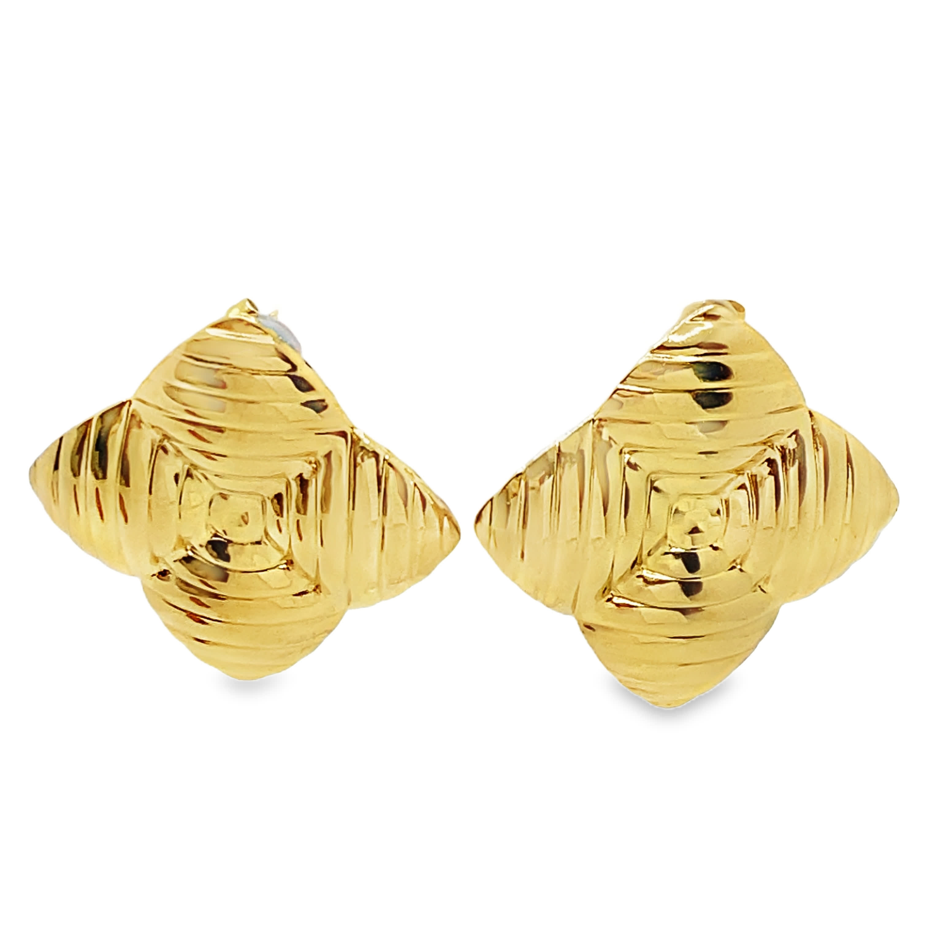 Klasyczne złocone kolczyki na klipsy