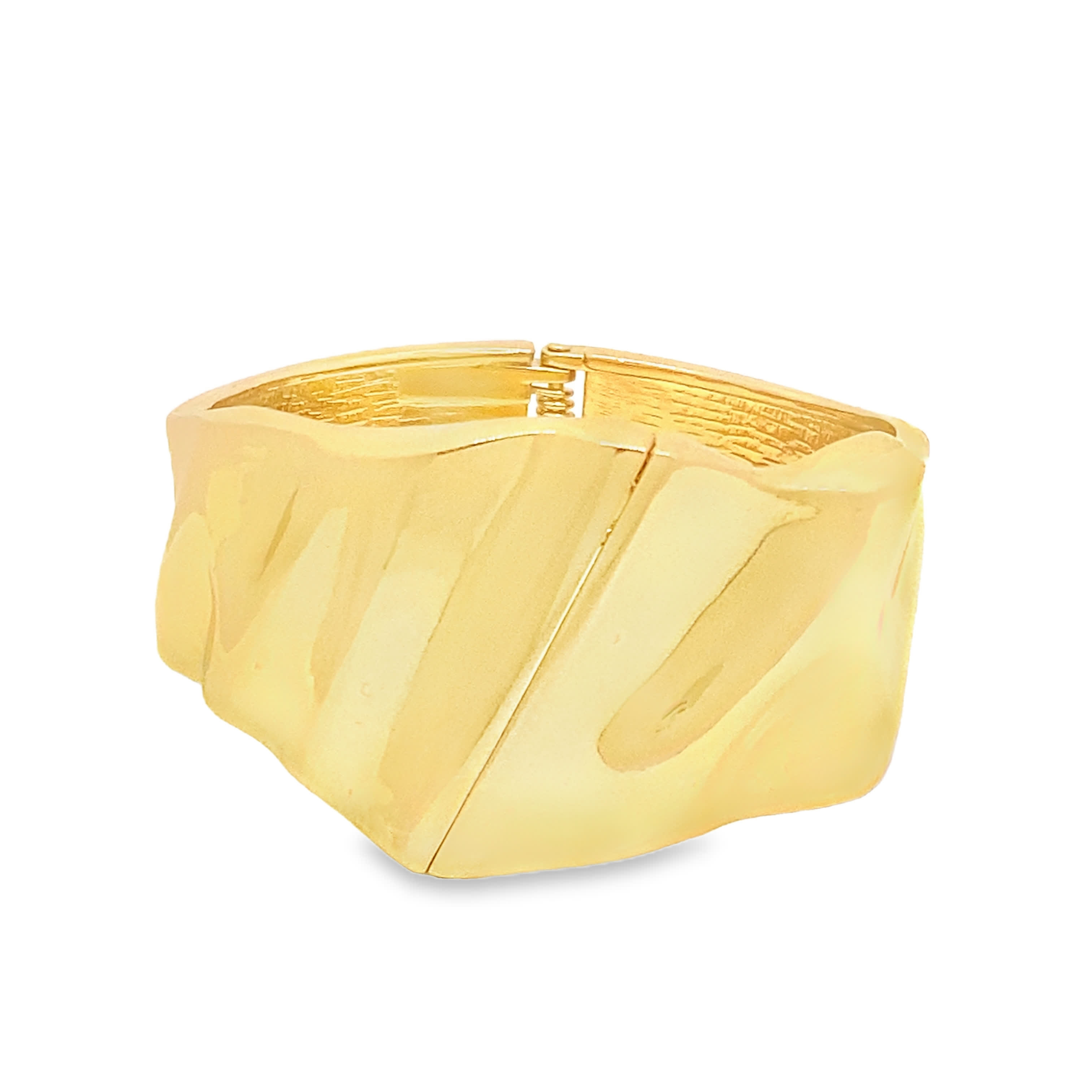 Rzeźbiarska bransoletka w kolorze żółtego złota