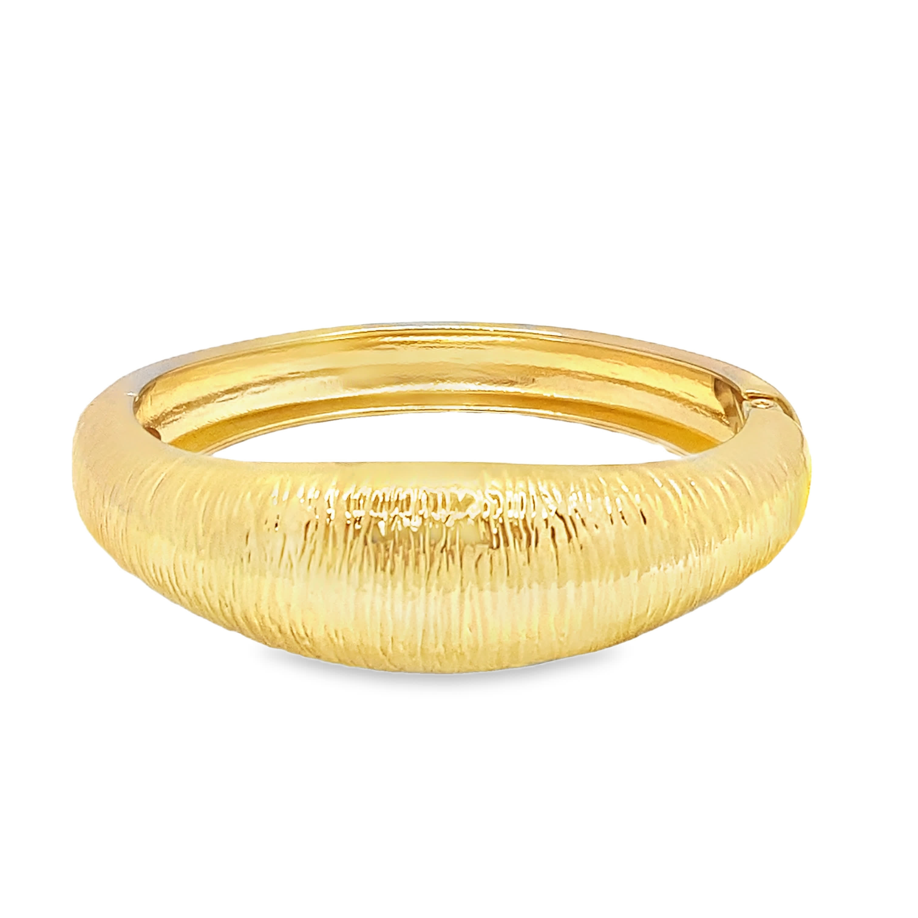Teksturowana bransoletka w kolorze żółtego złota