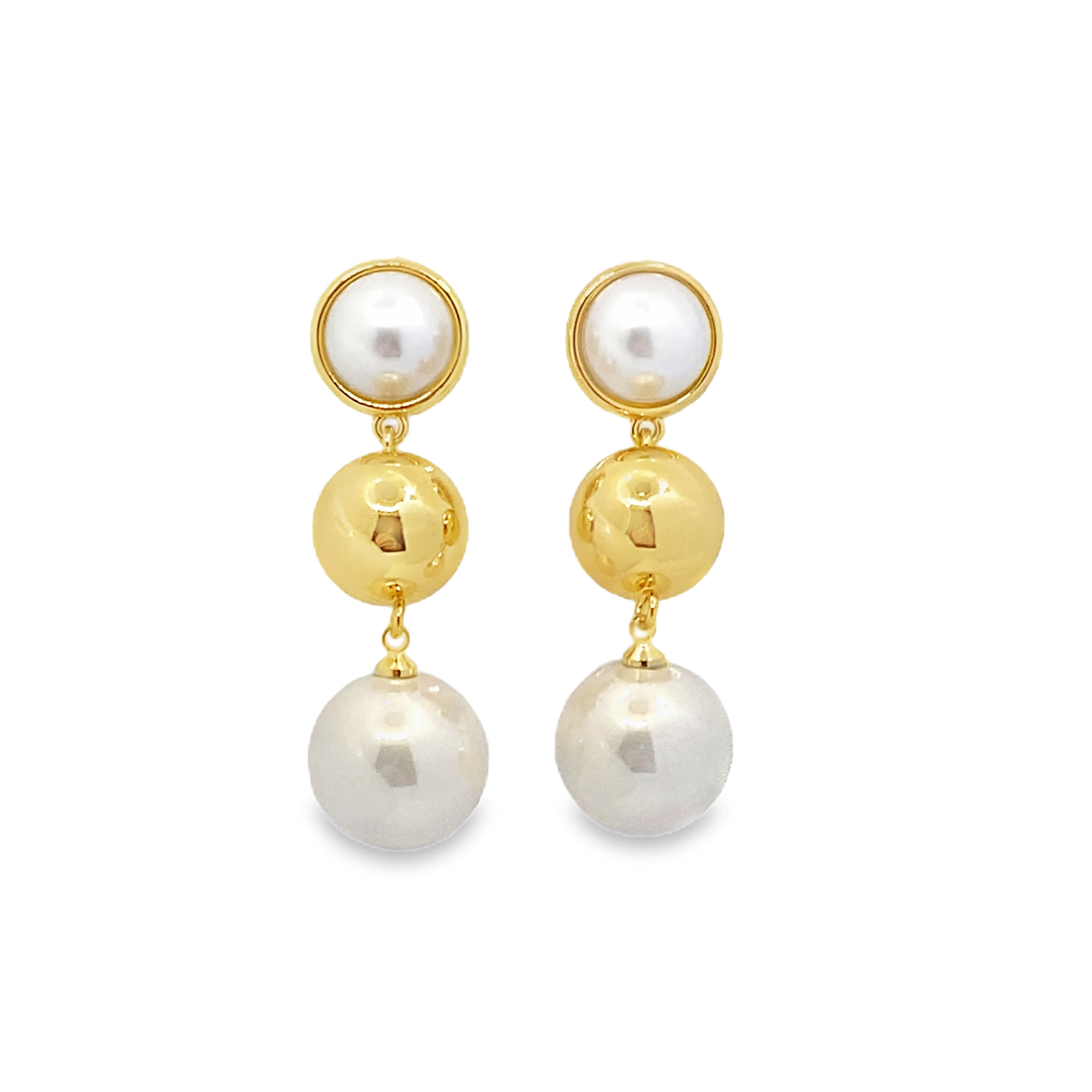 Kolczyki wiszące w kolorze żółtego złota z okrągłymi perłowymi kaboszonami