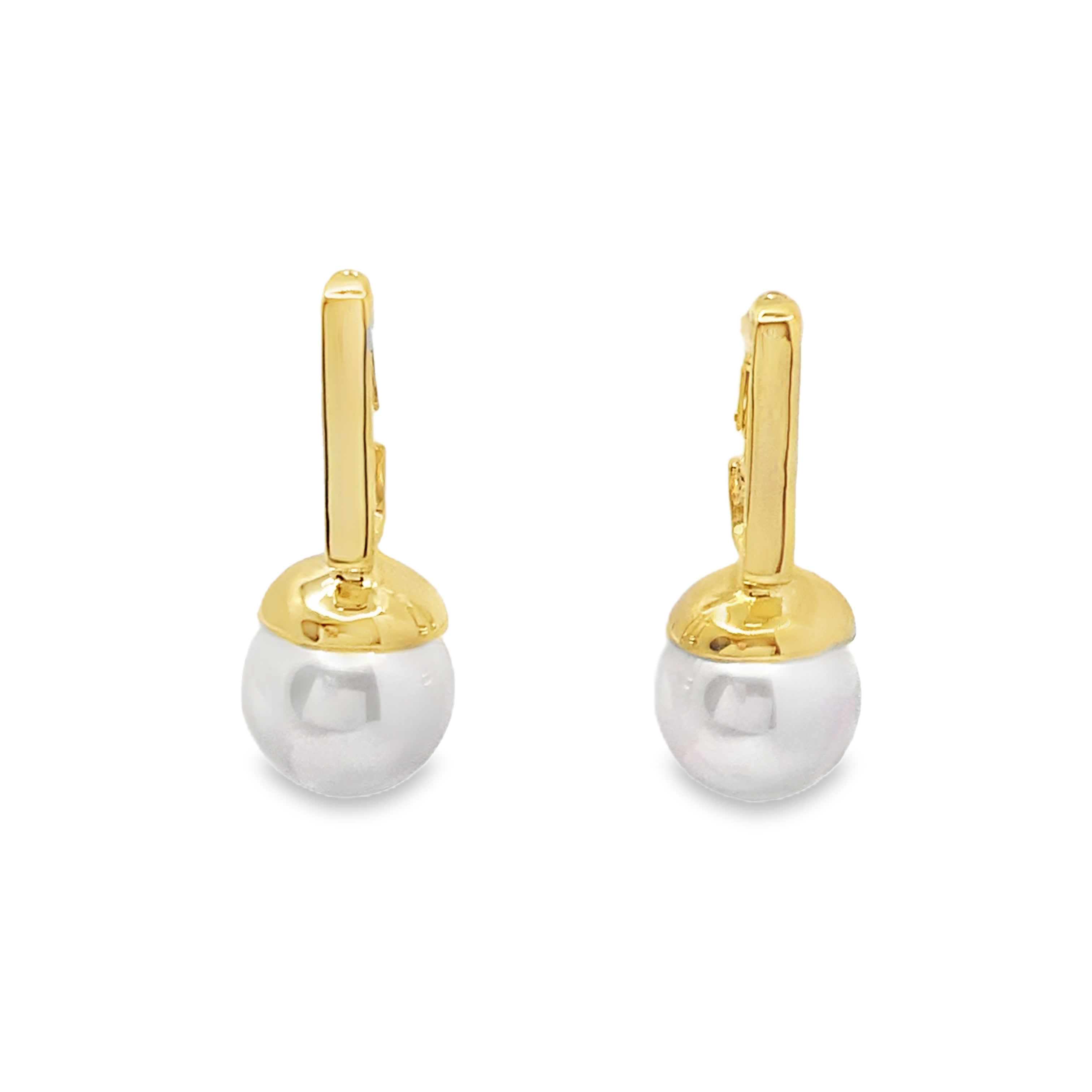 Kolczyki w kolorze żółtego złota z okrągłą perłą