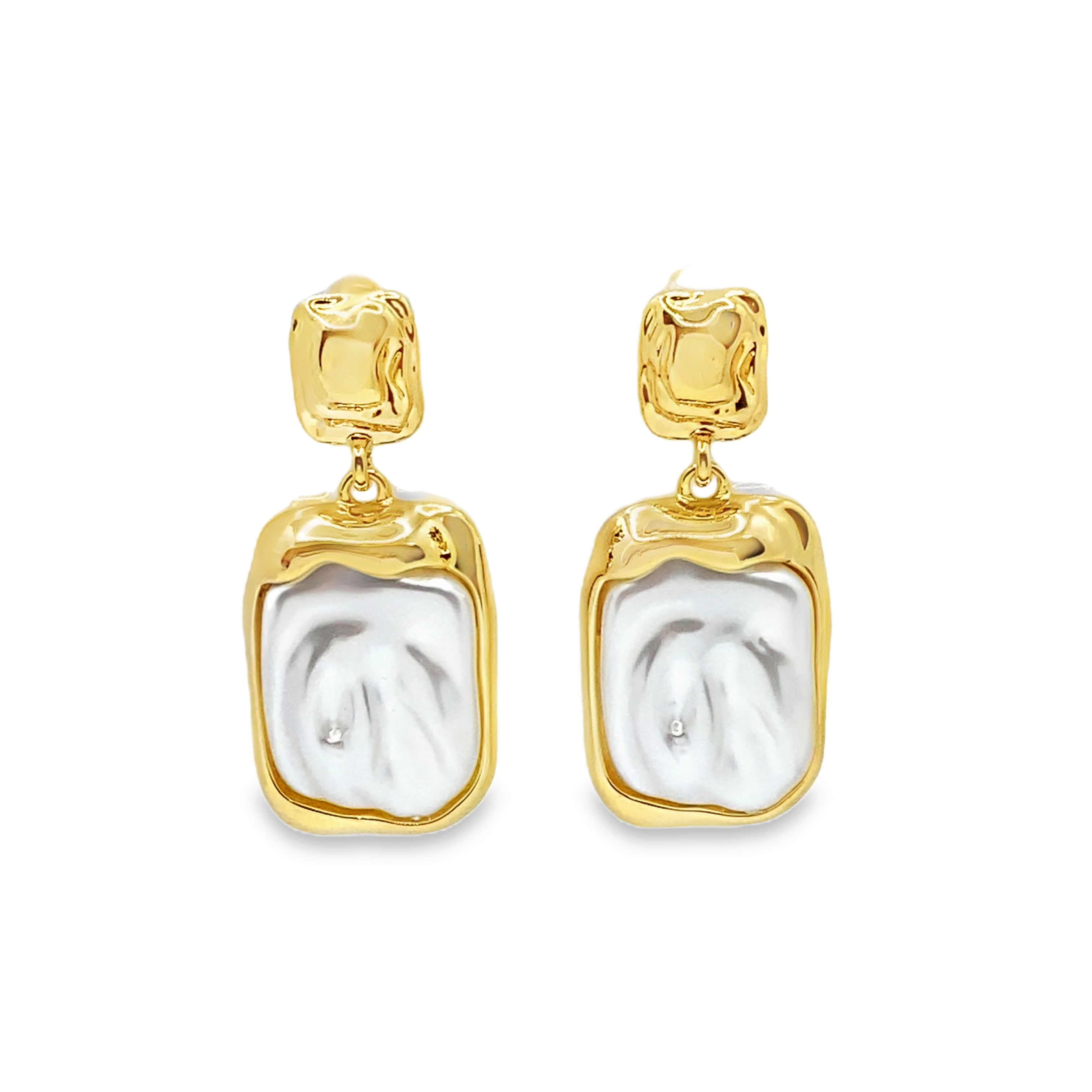 Kolczyki wiszące w kolorze żółtego złota z perłami barokowymi