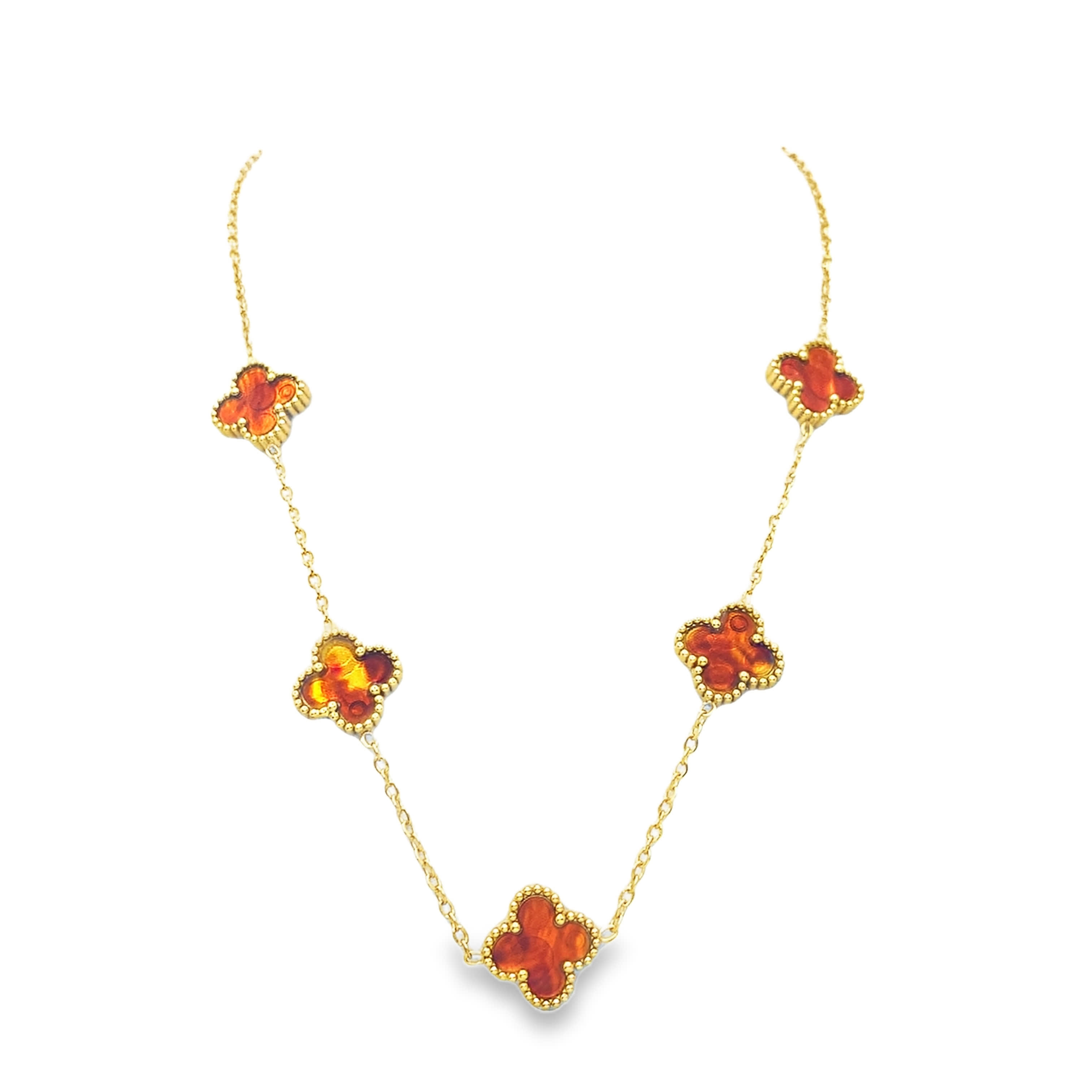 Naszyjnik z zawieszkami z żółtego złota z pomarańczowo-czerwonymi akcentami bursztynowymi