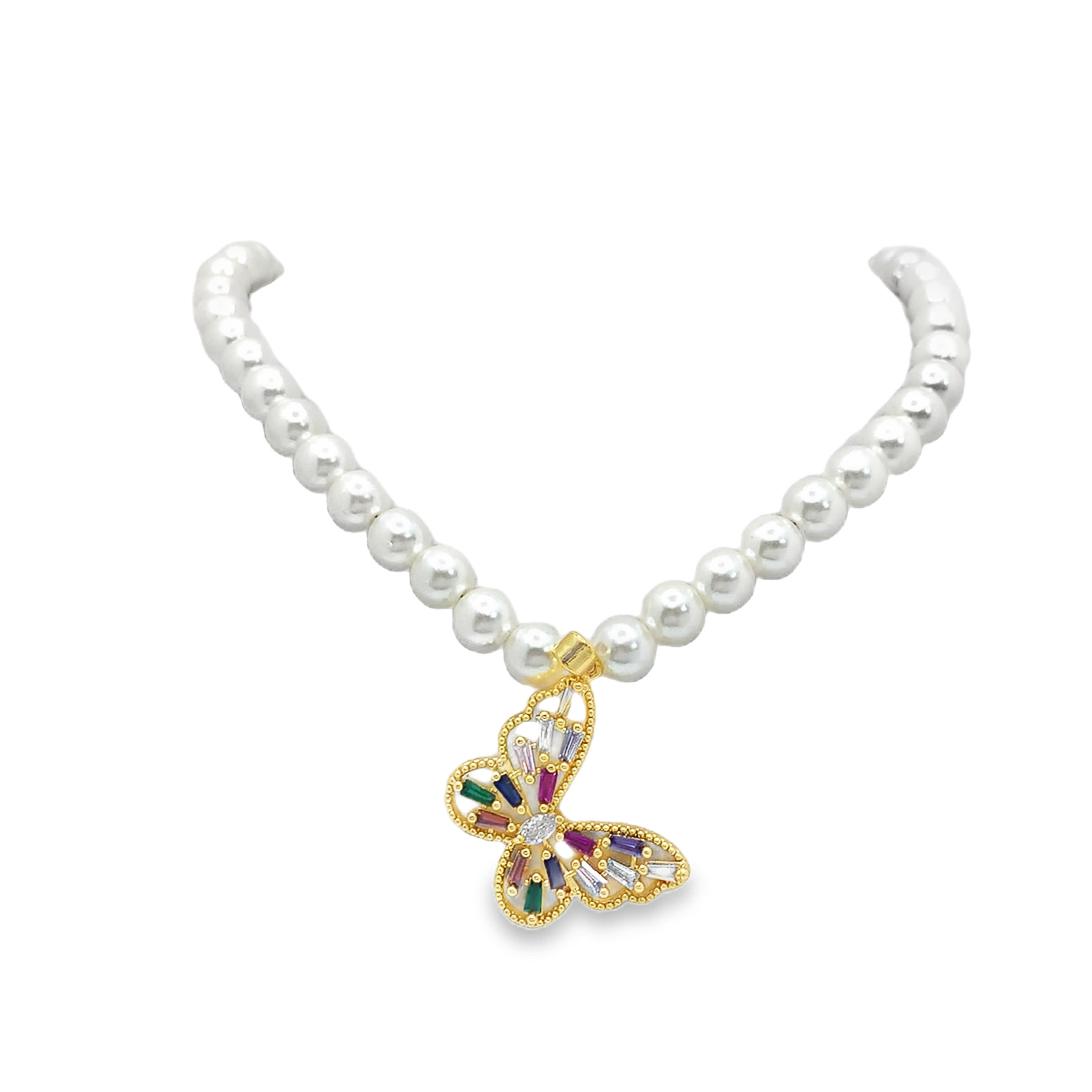 Elegancki perłowy naszyjnik z akcentami metalu